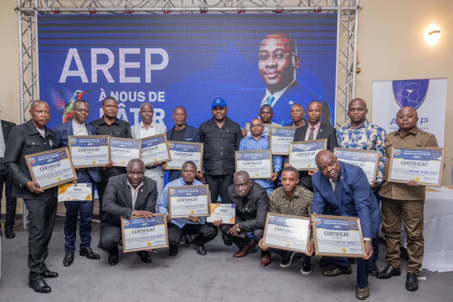 Après le succès électoral, Me Guy Loando Mboyo honore l'intégrité des députés d'AREP lors d'une cérémonie solennelle